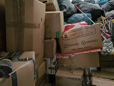 Pakete über Pakete Pakete über Pakete